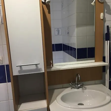 Confortable Pour 5 Personnes , Le Calme A Proximite De La Plage Et Des Commerces شقة