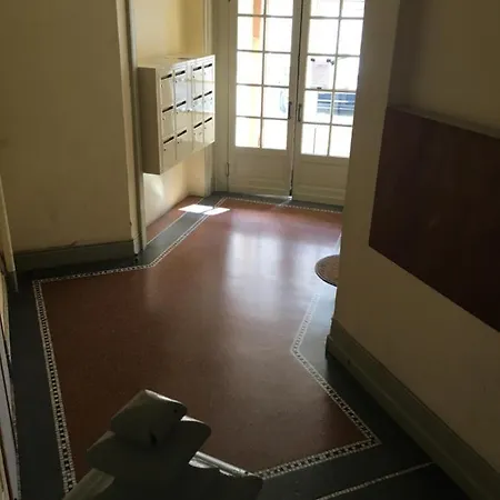 شقة Confortable Pour 5 Personnes , Le Calme A Proximite De La Plage Et Des Commerces *