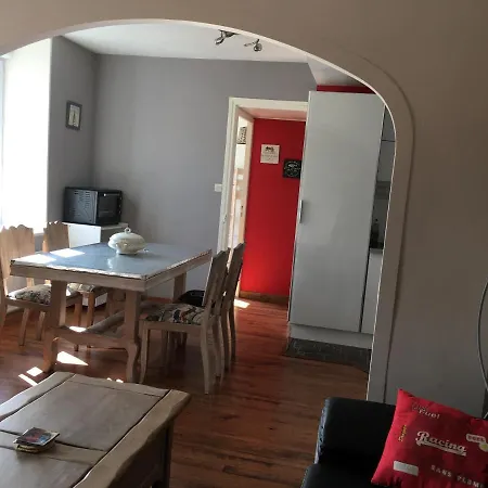 شقة Confortable Pour 5 Personnes , Le Calme A Proximite De La Plage Et Des Commerces